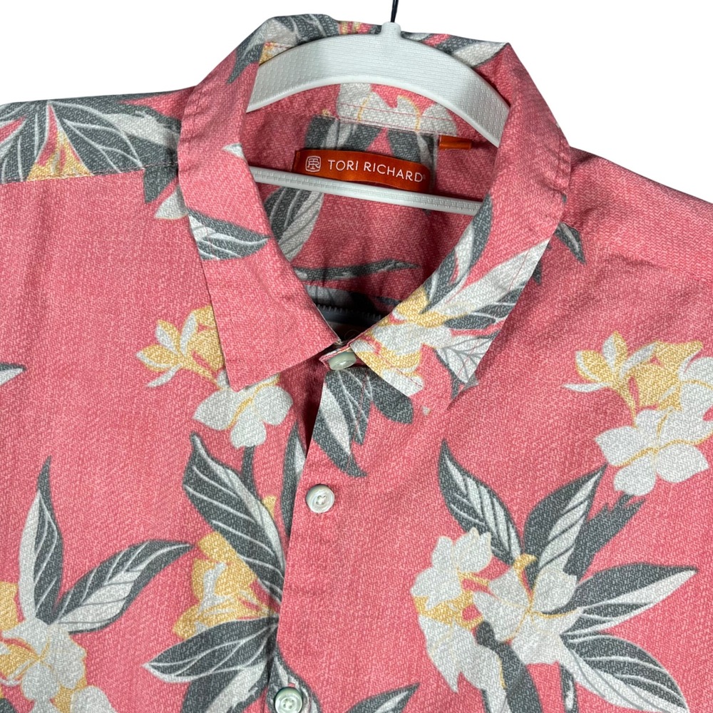 Tori Richard Button Up Shirt Mens Medium Coral Pink Floral Tropical Short Sleeve